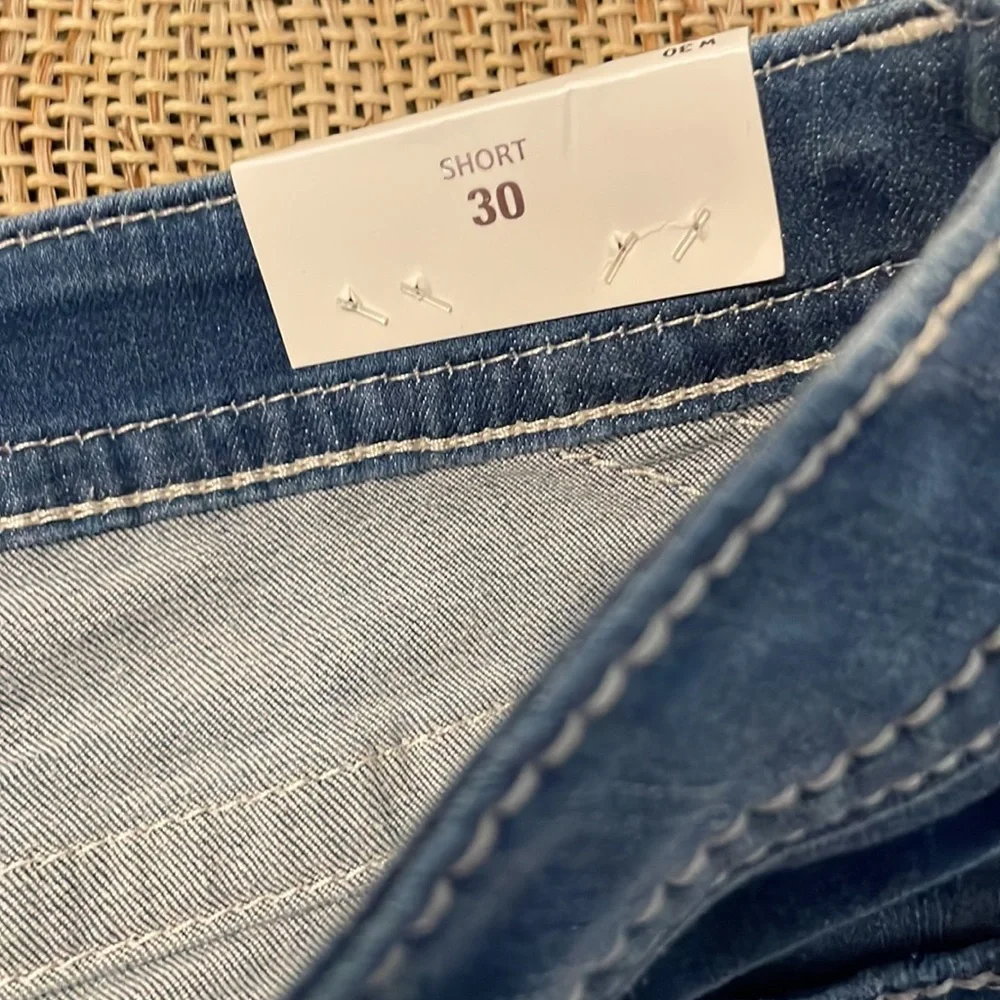 Miss Me Mid-Rise American Angel Denim Shorts Size 30, NWT - Picture 6 of 15